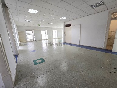Arrendamento de espaço comercial na Rua de São Nicolau