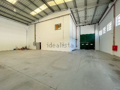 Arrendamento de armazém em Casal da Serra, 33