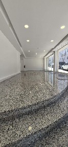 Arrendamento de espaço comercial na Avenida Sacadura Cabral, 25