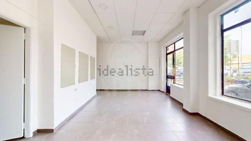 Arrendamento de espaço comercial na Rua António Feliciano Castilho, 58
