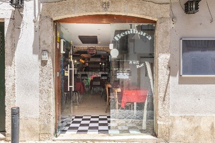 Restaurante, snack bar para trespasse na Rua da Rosa