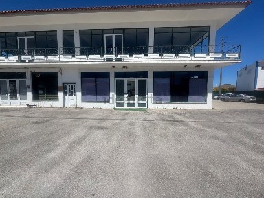 Arrendamento de espaço comercial na Estrada de cheganças, 38