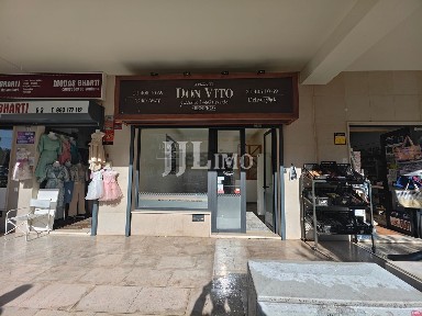 Arrendamento de espaço comercial na Rua Nossa Senhora Amparo