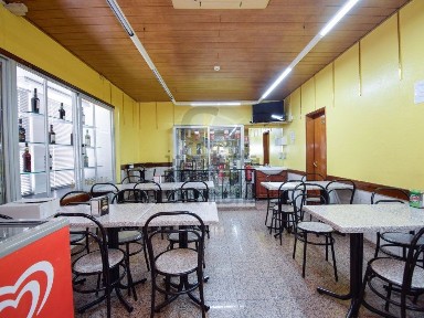 Restaurante, negócio de restauração para trespasse na Rua Bacelar e Silva, 2