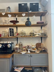Cafetaria, restaurante para trespasse na Avenida Ressano Garcia, 14