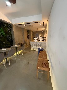 Bar, cafetaria para trespasse na Rua do Poço dos Negros