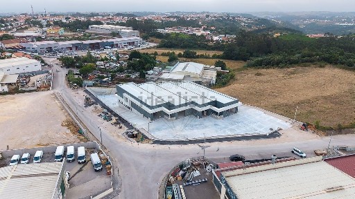 Arrendamento de armazém na N116