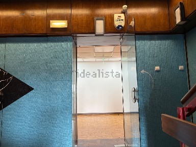 Arrendamento de espaço comercial na Rua Braamcamp