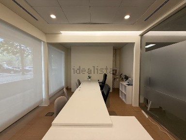 Arrendamento de espaço comercial na Avenida Dom João II