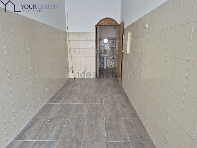 Arrendamento de espaço comercial no Centro da Amadora