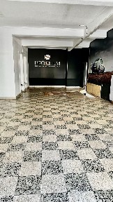 Arrendamento de espaço comercial na Rua Elias Garcia