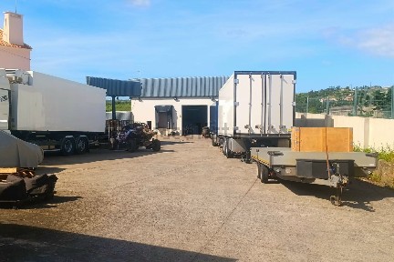 Arrendamento de armazém no Largo José Quintino