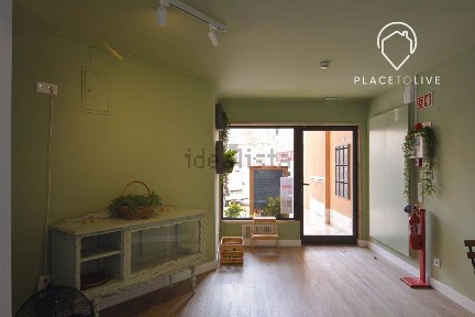 Arrendamento de espaço comercial na R. Dr. Baltazar Cabral
