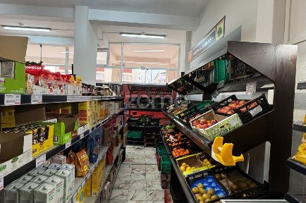 Negócio para trespasse na Rua Doutor Aurélio Ricardo Belo, 8