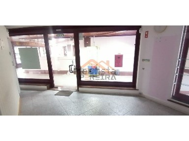 Arrendamento de espaço comercial na Chapim - Quinta do Mendes - Quinta Nova