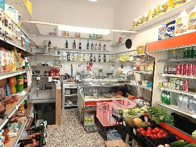 Arrendamento de espaço comercial na Rua Malange