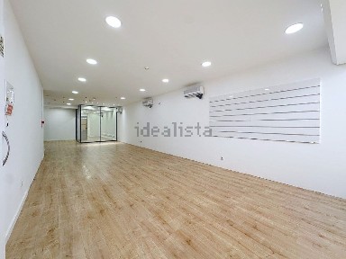 Arrendamento de espaço comercial na Avenida Almirante Reis, 149