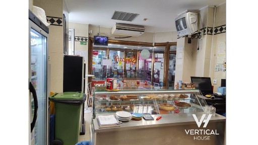 Restaurante, cafetaria para trespasse no Largo Professor Pulido Valente