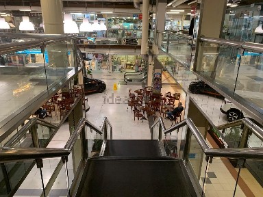 Arrendamento de espaço comercial na Rua da Quinta das Palmeiras