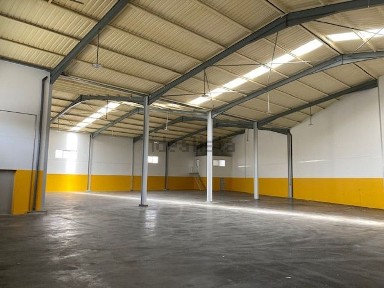 Arrendamento de armazém em Carregado e Cadafais