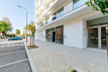 Arrendamento de espaço comercial em Olivais