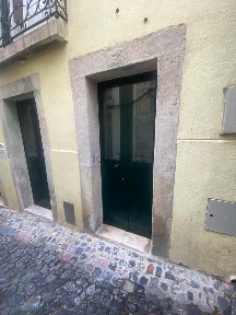 Arrendamento de espaço comercial na Rua do Salvador