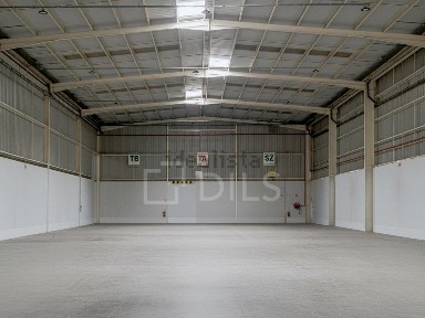 Arrendamento de armazém na Quinta da arrojela nave