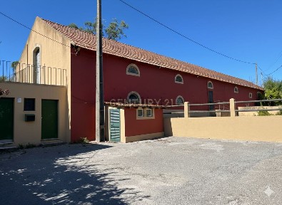 Arrendamento de armazém em Azinhaga Canhamato, 7 a