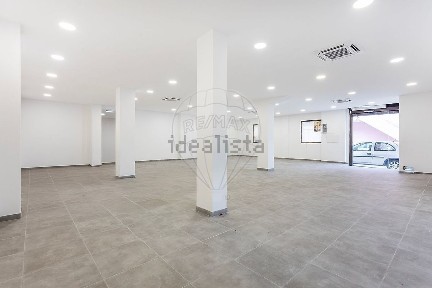 Arrendamento de armazém em Pontinha e Famões