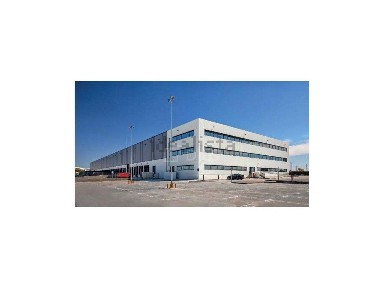 Arrendamento de armazém em Aveiras de Cima
