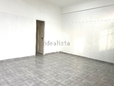Arrendamento de espaço comercial em Falagueira-Venda Nova