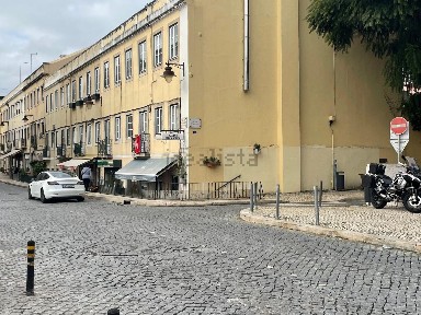 Negócio para trespasse na Rua do Sacramento a Alcântara, 22