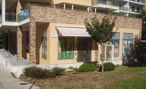 Estabelecimento para trespasse na Avenida Cottinelli Telmo, 10