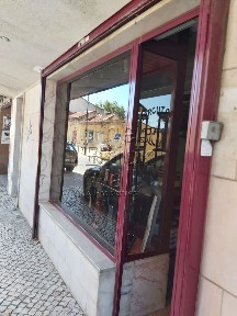 Arrendamento de espaço comercial em Póvoa de Santa Iria e Forte da Casa