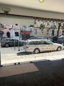 Arrendamento de espaço comercial na Rua Actor Taborda, 44 a