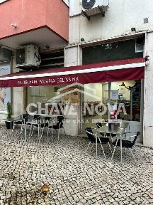 Pastelaria, comércio para trespasse na Rua Alzira Beatriz Pacheco s/n
