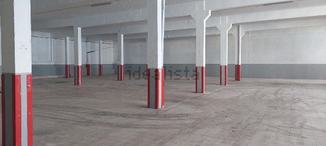 Arrendamento de armazém na Casal do Cotão
