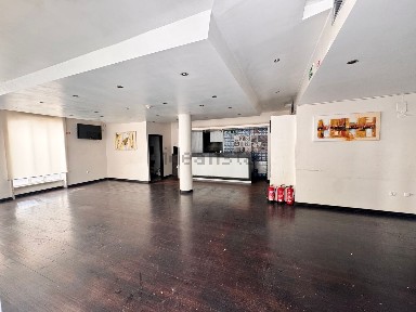 Arrendamento de espaço comercial na Rua Professor Ricardo Jorge s/n