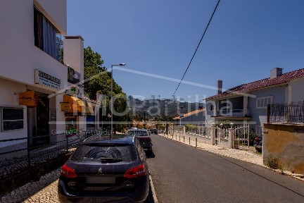 Papelaria, tabacaria para trespasse na Rua Professor Doutor Joaquim Fontes