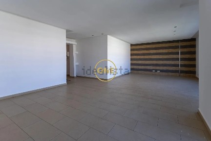 Arrendamento de duplex na Rua Dom Nuno Álvares Pereira