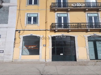 Arrendamento de espaço comercial na Travessa dos Fiéis de Deus