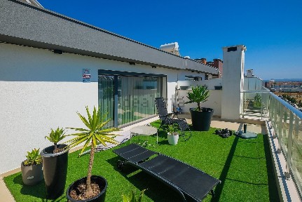 Arrendamento de duplex na Rua Professor Sérgio Pinto, 224