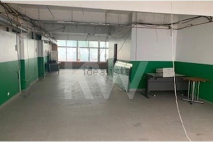 Arrendamento de espaço comercial na Praceta Poder Local, 10 c
