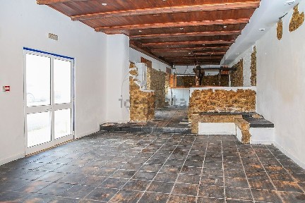 Arrendamento de espaço comercial em Arranhó