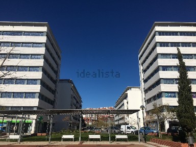 Arrendamento de espaço comercial na Avenida ernesto melo antunes