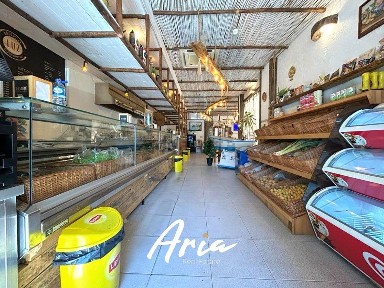 Arrendamento de espaço comercial na Estrada da Luz