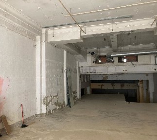 Arrendamento de espaço comercial na Avenida 5 de Outubro