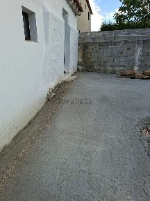 Arrendamento de moradia independente na Rua da Vazia, 2