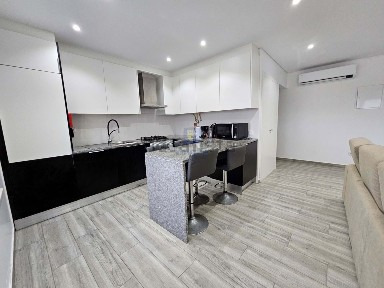 Arrendamento de casa ou moradia na Rua Joaquim Barardo, 3 lote3,B, p