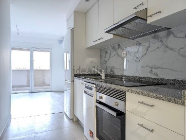 Arrendamento de apartamento T1 na Rua Manuel Simões Madaíl, 23